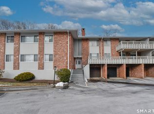 28 Mill Hill Rd #28, Southport, CT 06890