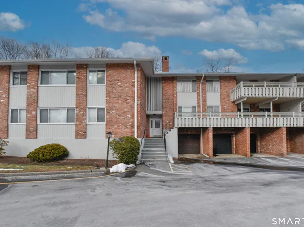 28 Mill Hill Road #28, Fairfield, CT 06890