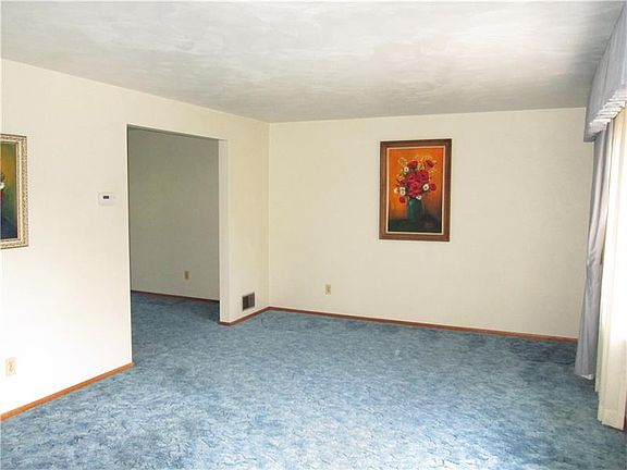3rd image of 5822 Glen Hill Dr