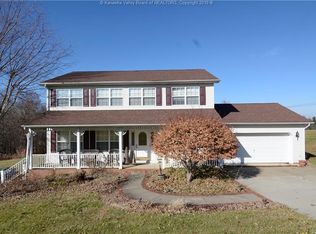 18322 Jerrys Run Rd, Fraziers Bottom, WV 25082