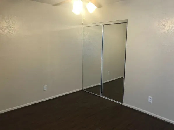 416 University Oaks Blvd, College Station, TX 77840