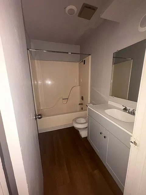 2 bed, 750 sqft, $550 — Photo 4