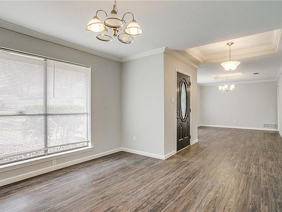 3rd image of 1214 Westminister Ln
