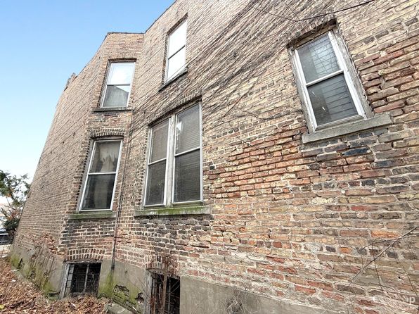 chicago-illinois-159050801 picture