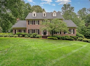 5002 Leadenhall Rd, Oak Ridge, NC 27310