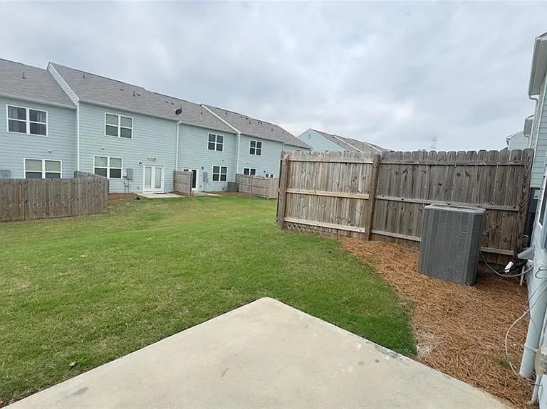 204 Fenchurch Way — Photo 22