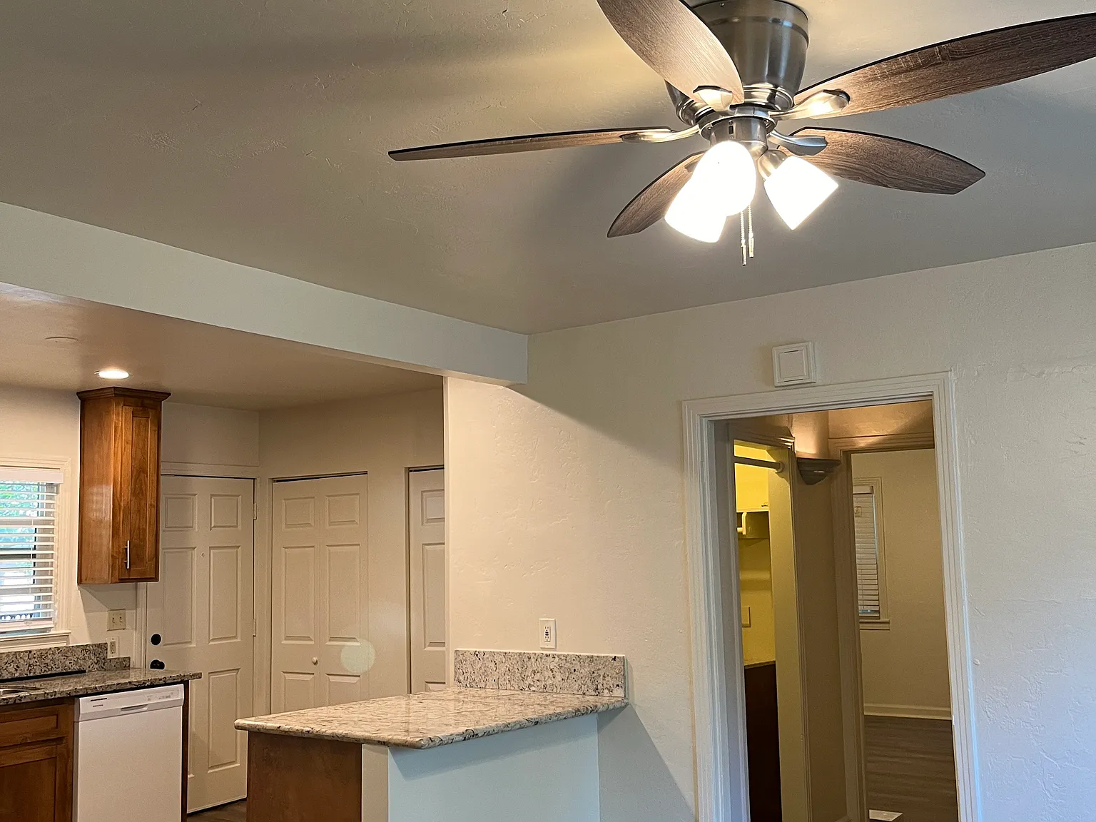 1 bed, 650 sqft, $1,545 — Photo 3