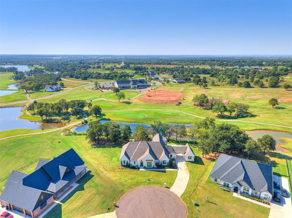 2297 Summit Ln, Blanchard, OK 73010