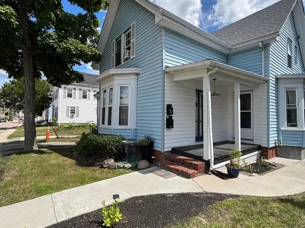 123 East St APT 1, North Attleboro, MA 02760