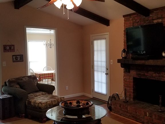 3rd image of 3025 Woodley Park Dr