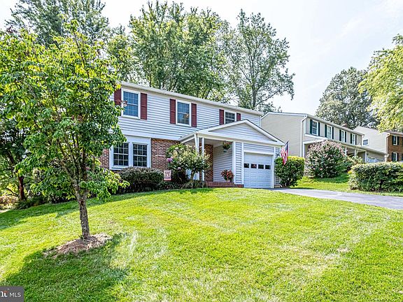 4th image of 10642 John Ayres Dr