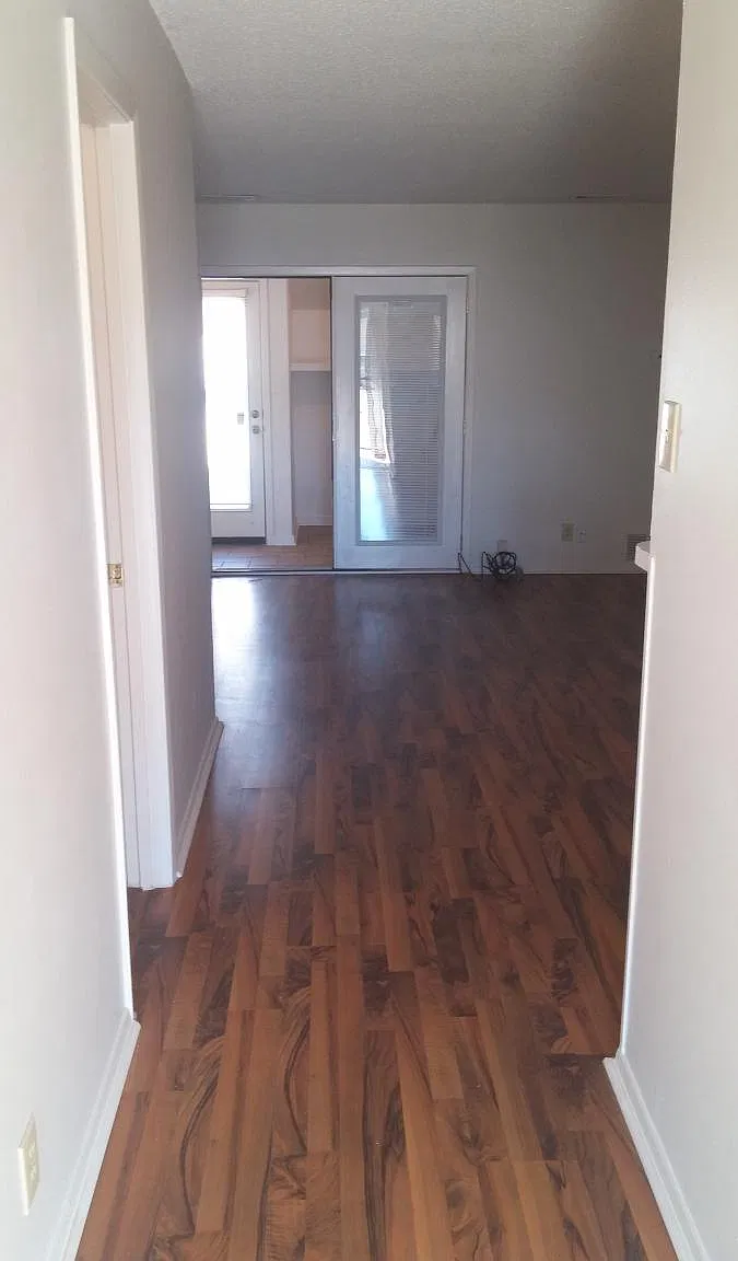 224 E Amherst Drive — Photo 2