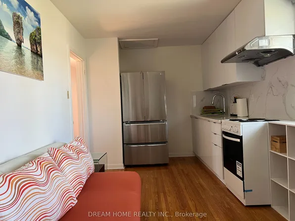 25 Tollerton Ave, Toronto, ON M2K 2H1