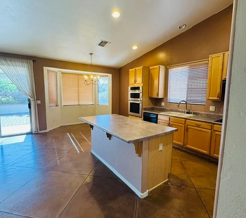 11557 N Flat Iron Dr
