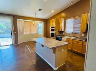 11557 N Flat Iron Dr, Oro Valley, AZ 85737