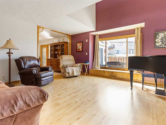 3rd image of 4630-4632 Fenton Ln