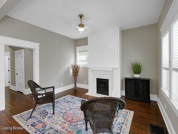 4th image of 1819 Stevens Ave