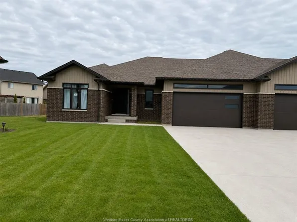85 Bordeaux Pl, Chatham Kent, ON N7M 0S4
