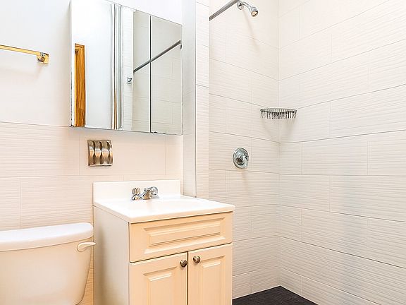 5th image of 437 W 22nd St APT 9