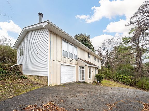 3rd image of 4115 Harbor Hills Rd #B