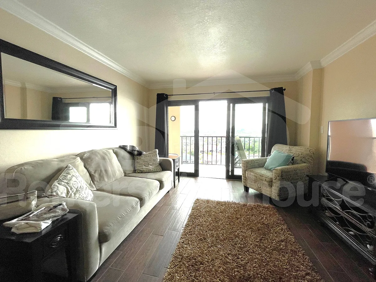 Building Photo - 51 Island Way #906