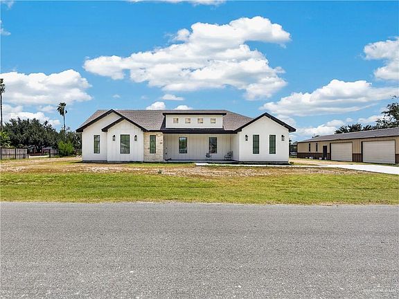 2nd image of 903 Green Valley Dr