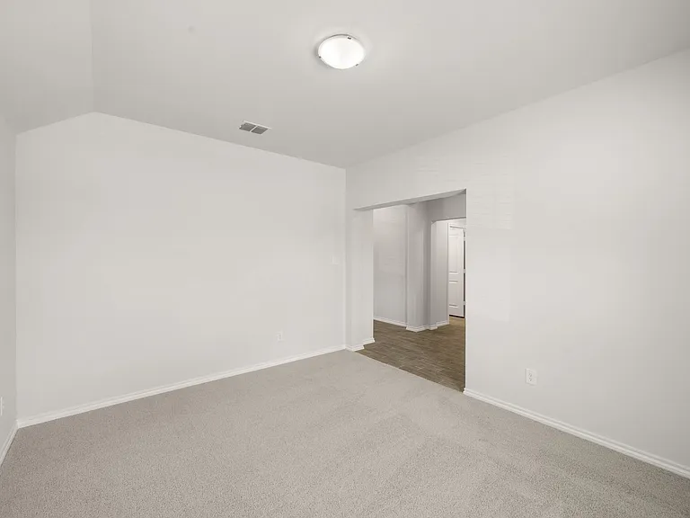 2817 Hay Ln — Photo 9