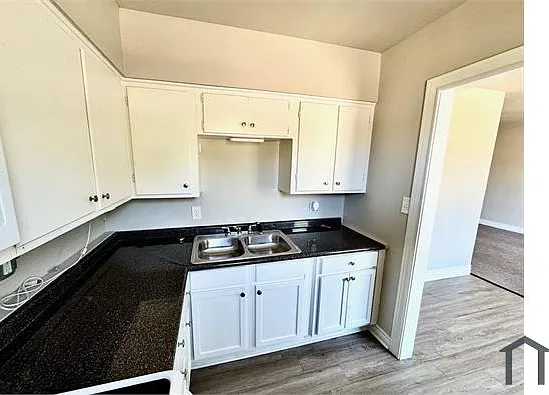 1800 W Oakwood St #1 — Photo 6