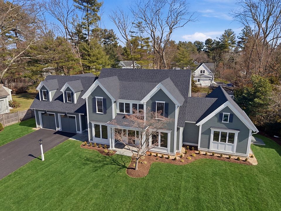 1st image of 51 Revolutionary Rd