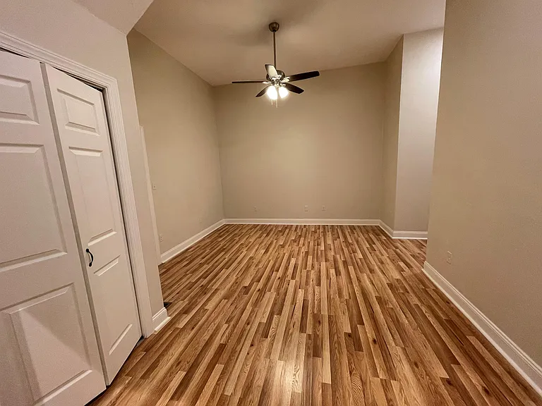 4028 Liberty Ave #1 — Photo 10