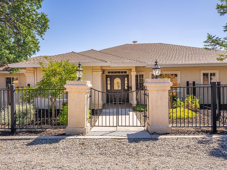 14235 Noble Oaks Dr, Red Bluff, CA 96080 | MLS #25-1965 | Zillow