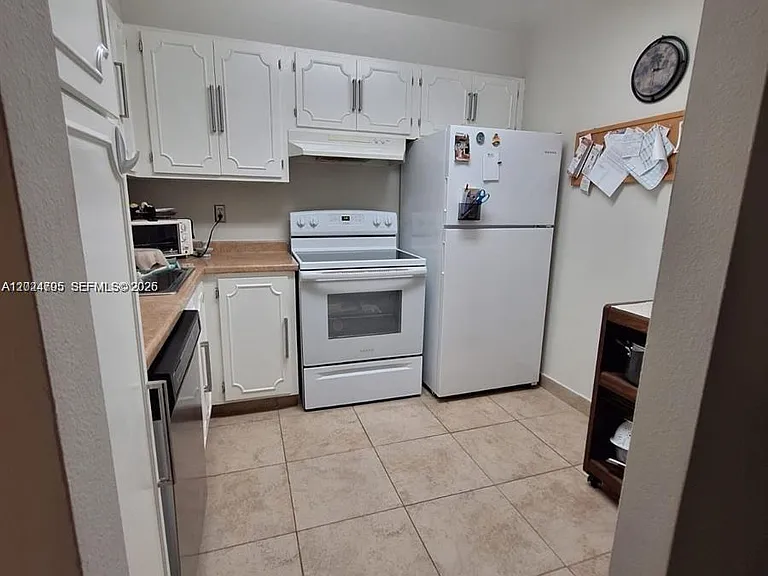 6700 Cypress Rd #409 — Photo 17