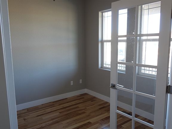 5th image of 1658 28th St