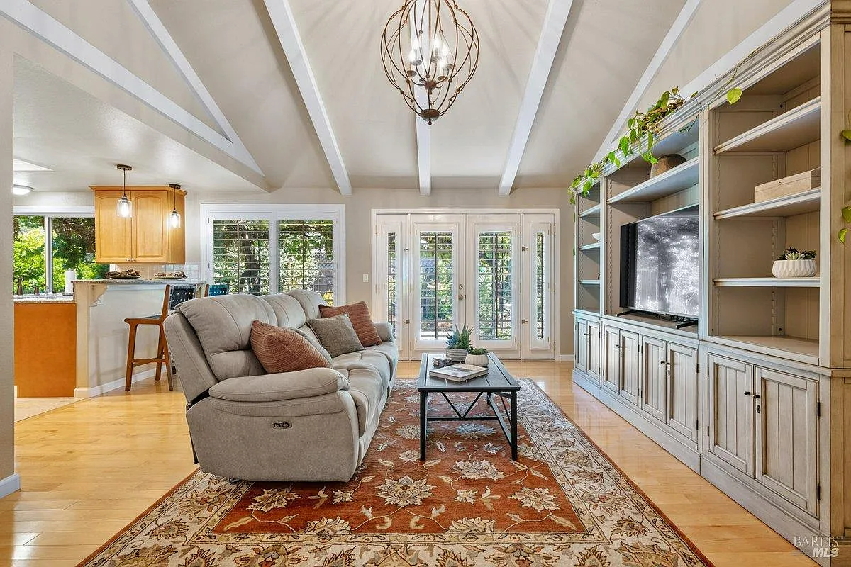 6440 Meadow Creek Lane - Photo 12