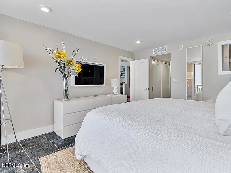 1601 Ocean Dr S #910 — Photo 20