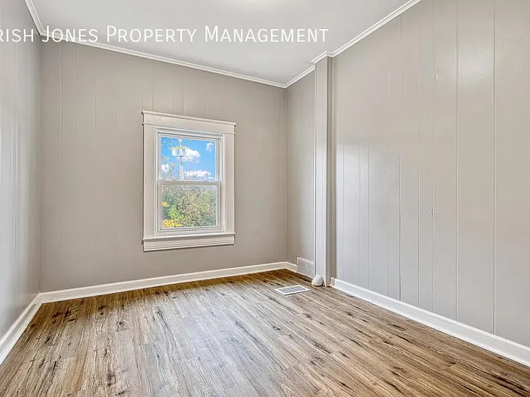 19 Hinman Ave #2 — Photo 4