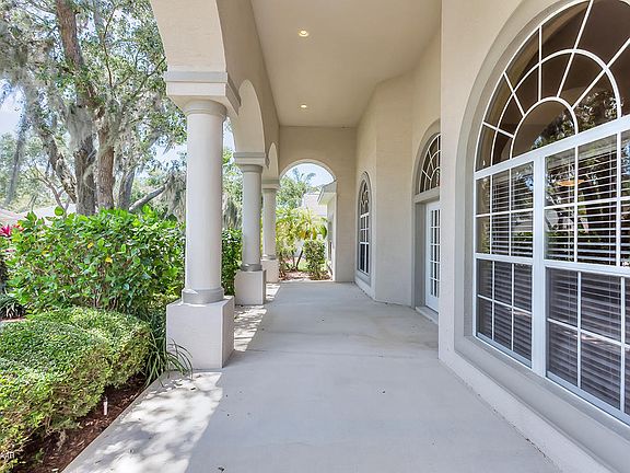 5th image of 6056 Sabal Hammock Cir