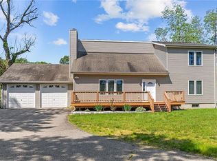 390 Boston Post Rd, Waterford, CT 06385