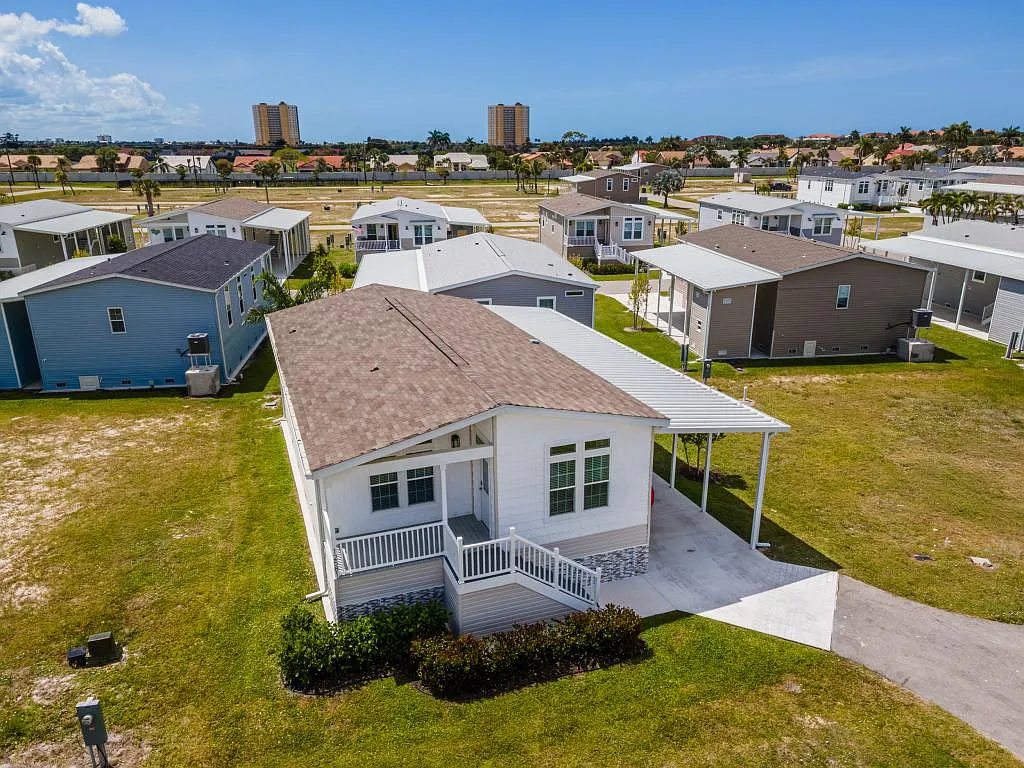 12581 Spring Meadow Dr — Photo 4