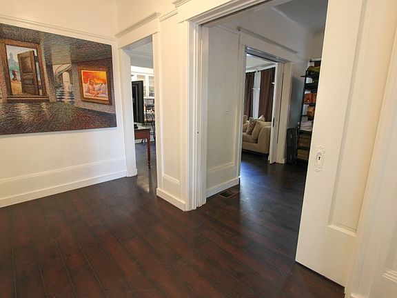 4th image of 1104 V St
