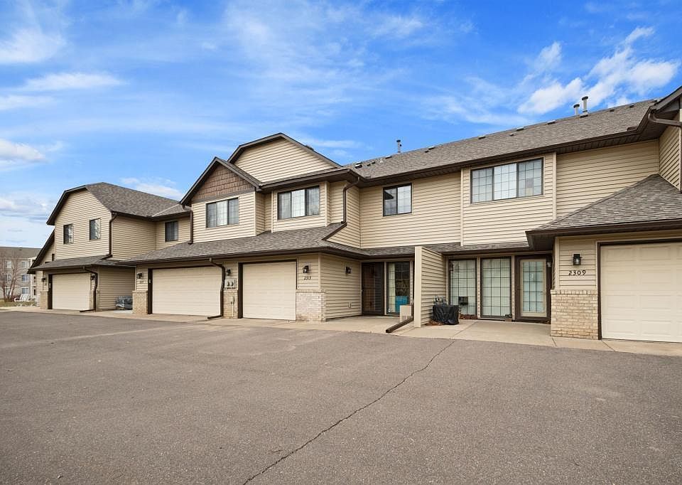 1st image of 2313 Cottage Dr