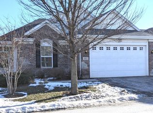 885 Prescott Ln, Pingree Grove, IL 60140