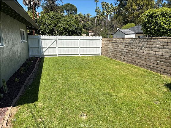 5th image of 15828 West Rd