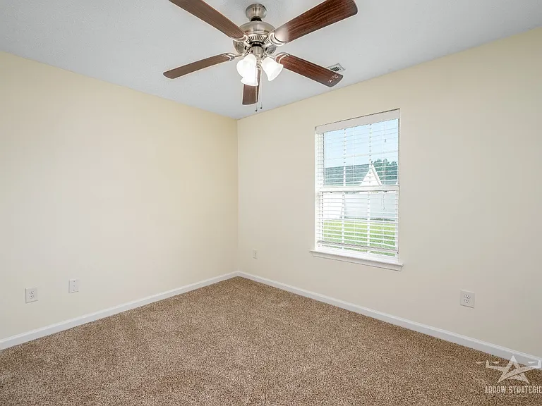 170 Woodland Park Loop — Photo 15