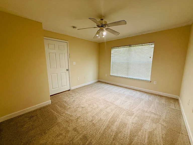 18557 Bridle Club Dr — Photo 15
