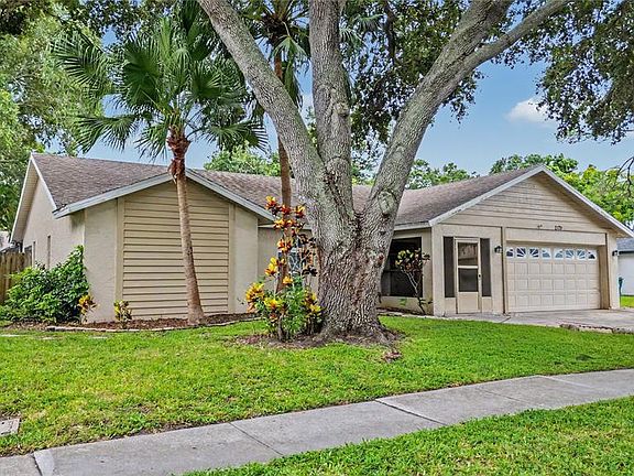 3rd image of 2179 CYPRESS POINT DRIVE N