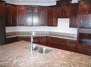 4th image of 6437 W El Campo Grande Ave