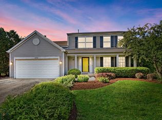 330 Hunters Way, Hainesville, IL 60030