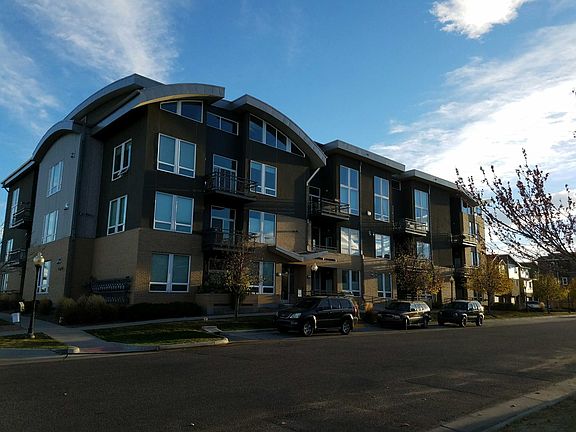 3rd image of 8185 E Lowry Blvd Unit 107