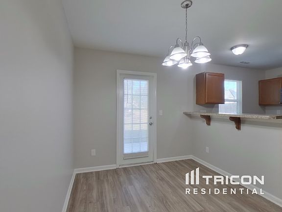4th image of 8203 Four Sisters Ln